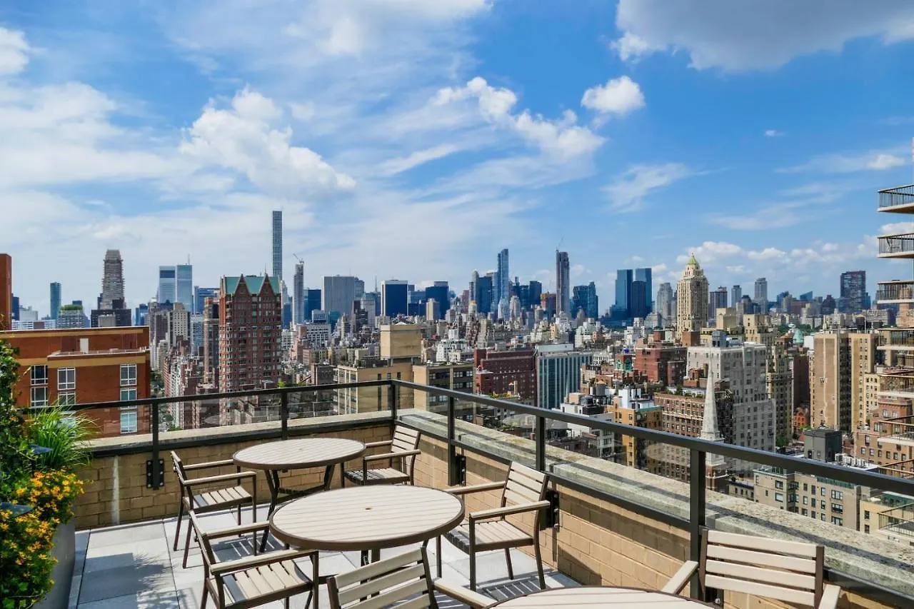Ues Studio W Gym Doorman Balcony Stunning Roof Nyc-504 New York USA