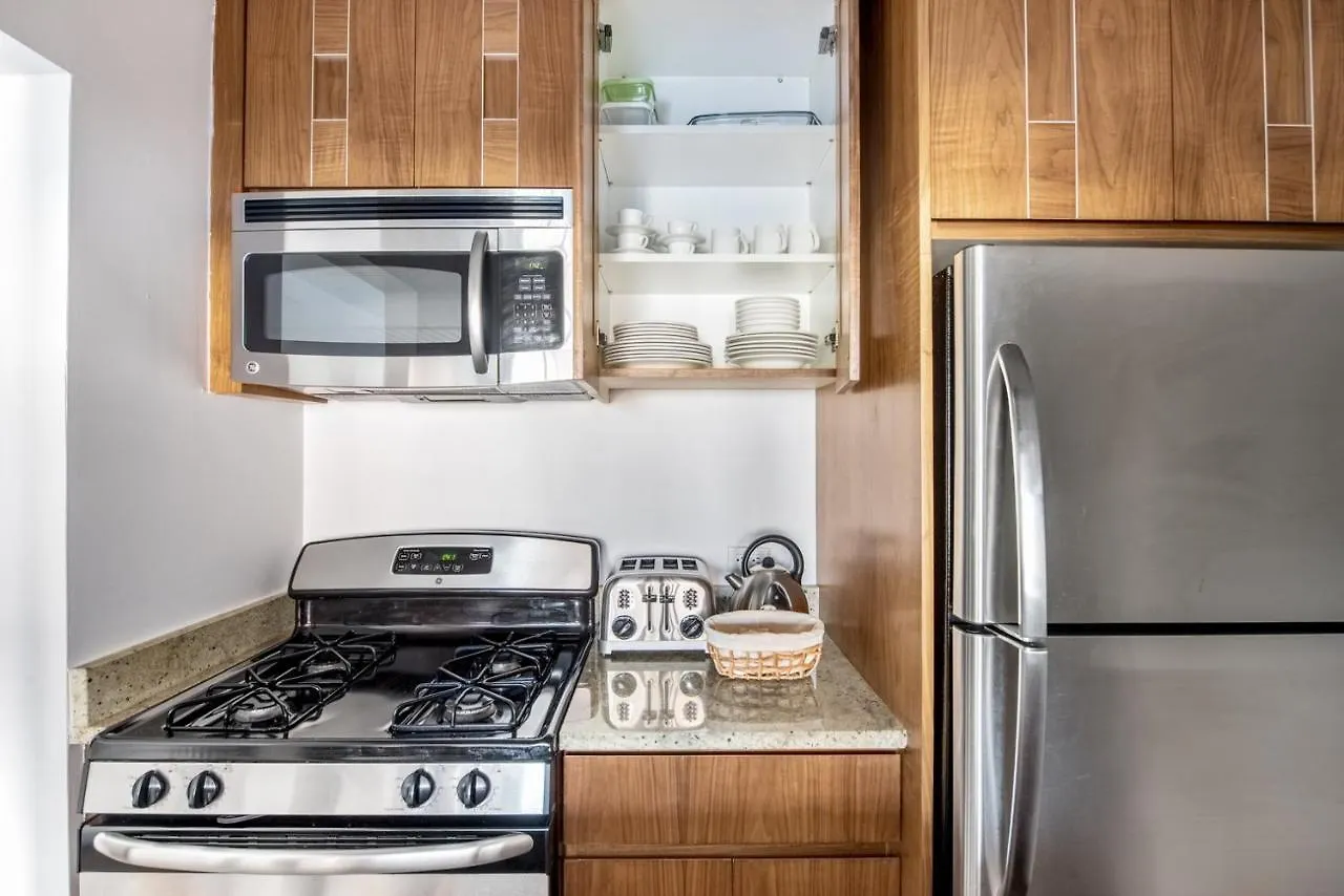 Ues Studio W Gym Doorman Balcony Stunning Roof Nyc-504 New York 0*,
