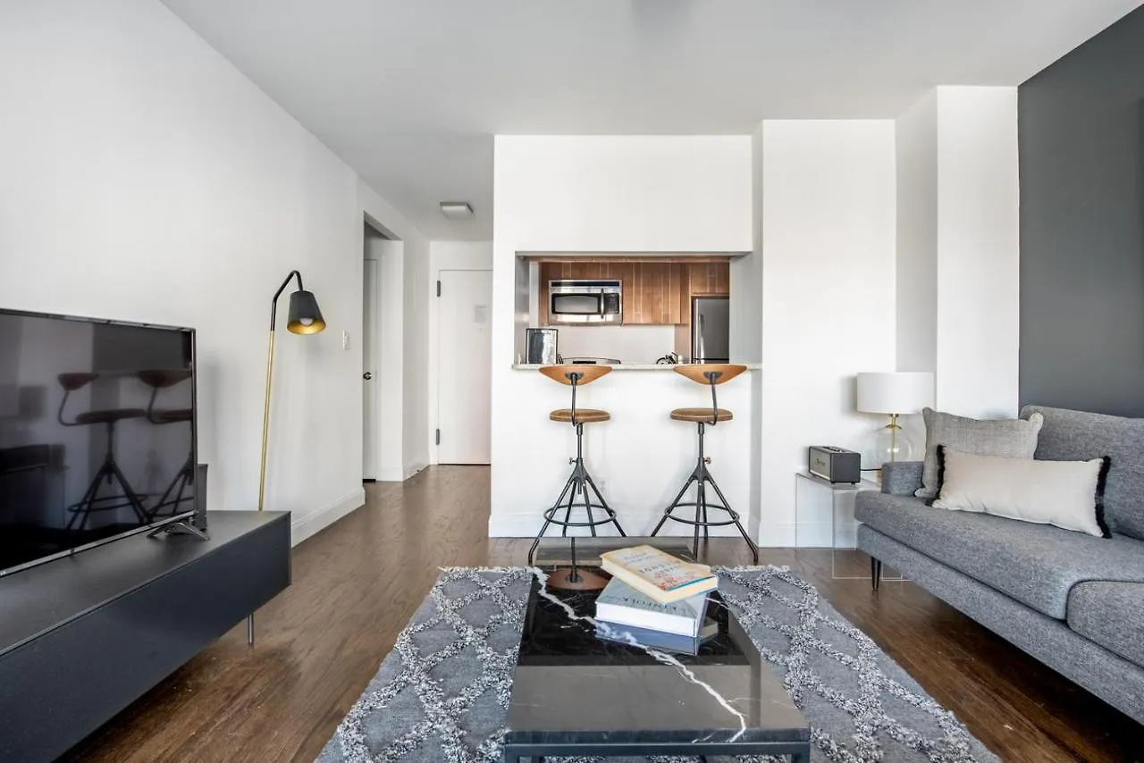 דירה ניו יורק Ues Studio W Gym Doorman Balcony Stunning Roof Nyc-504