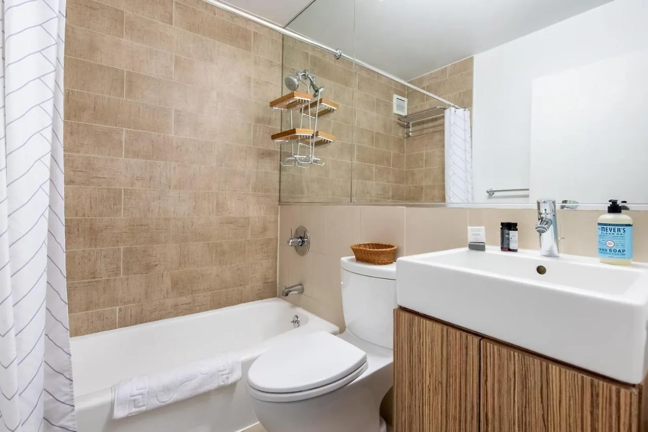 ניו יורק Ues Studio W Gym Doorman Balcony Stunning Roof Nyc-504 דירה